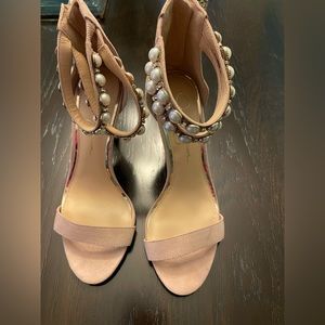Pink Sandal with Pearl detail. Size 6.